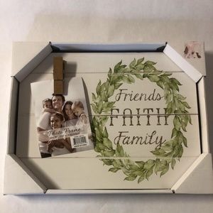 Single Family Photo frame.